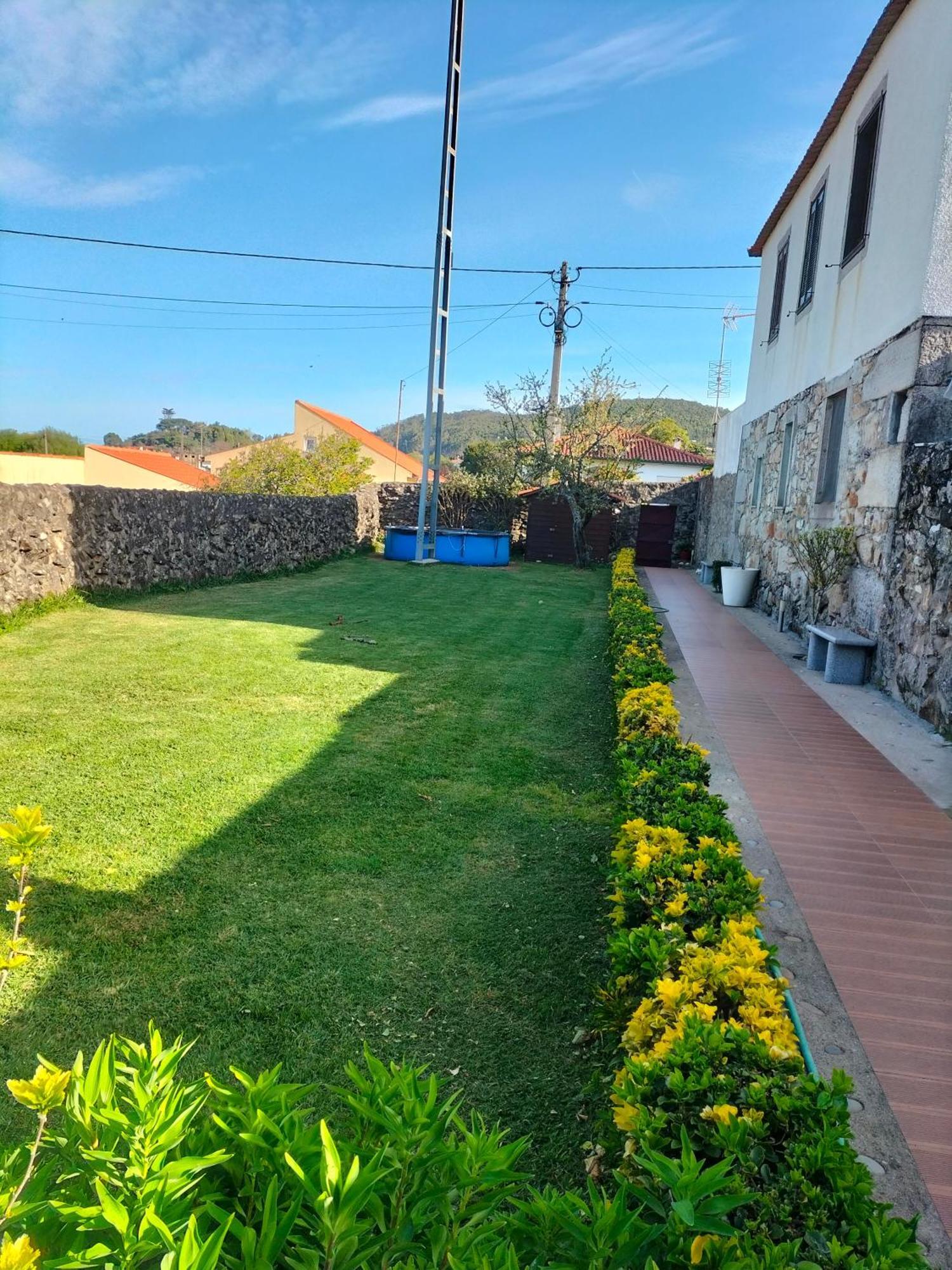 הוילה אפיפה Casa De Madeira E Pedra מראה חיצוני תמונה